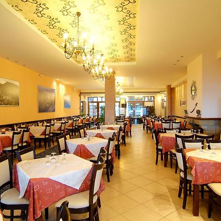 Hotel Lefas Delphi 외부 사진